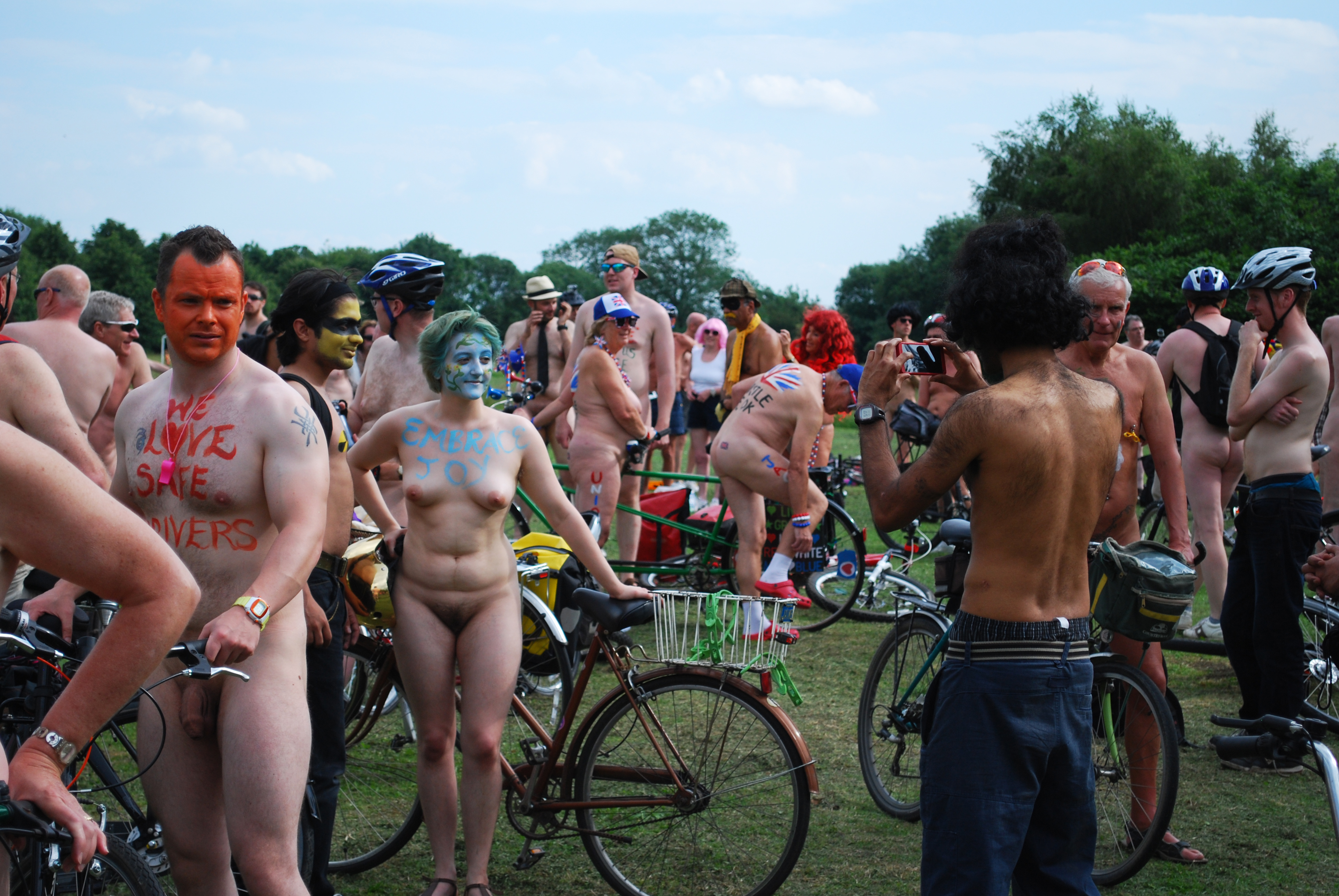 Naked Bike Ride - Naked male bike riders Spanking Mags â€“ Mocinn